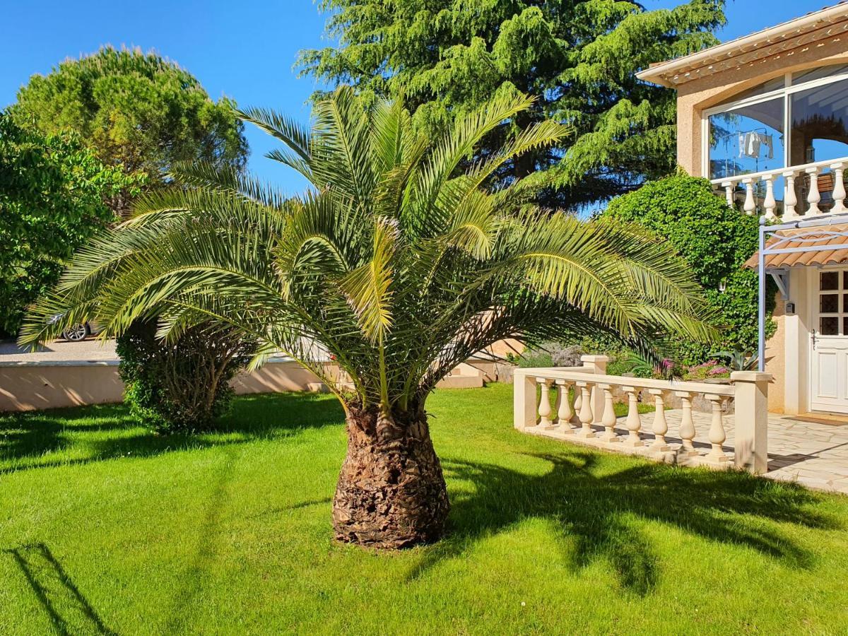 Вилла La Bastide Bleue Андюз Экстерьер фото